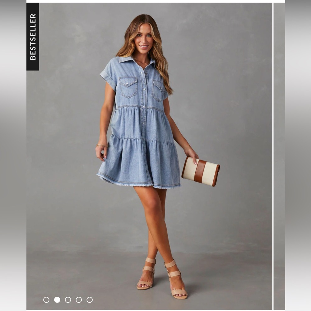 Vici Sunol Tiered Button Down Chambray Dress. Size XS. NWT. Never been worn!